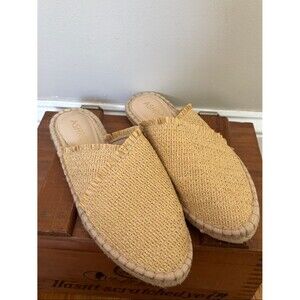 Ashro Raffia Fringe Slip-On Mules in Natural Yellow size 41